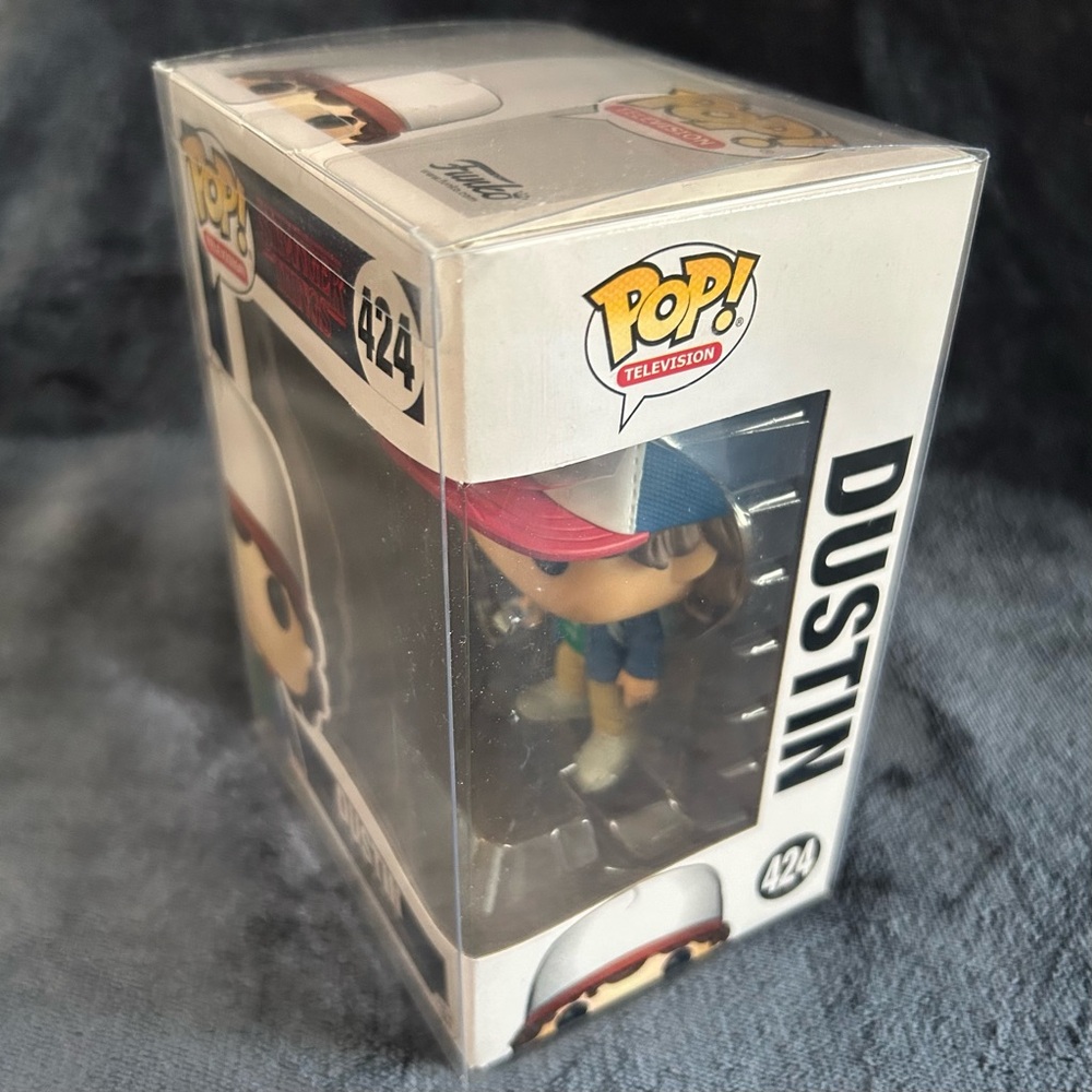 Funko Pop! - Stranger Things 424 - Dustin - Picture 2 of 8